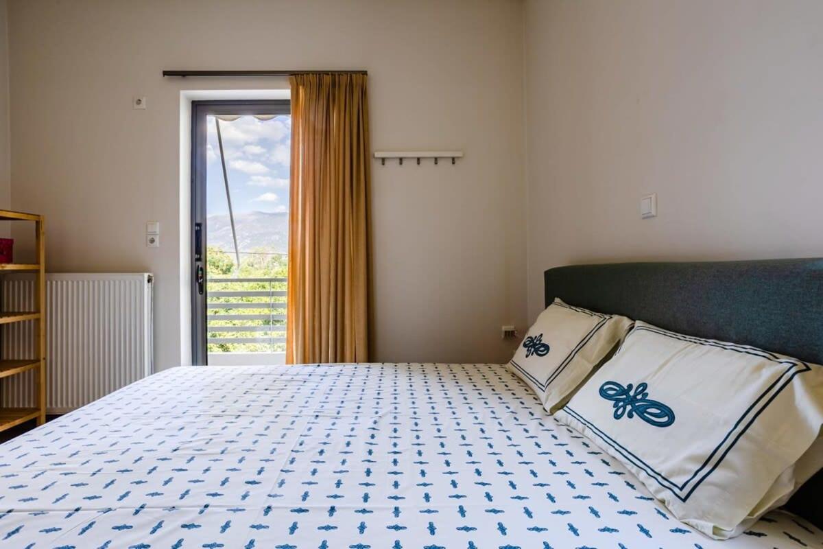 Kalamata's Spacious Getaway-Taygetos Amazing View Exterior foto